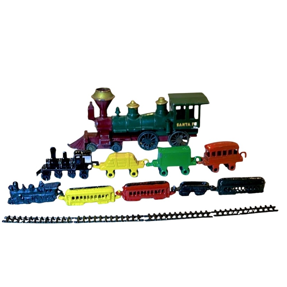 Vintage Cast Metal / Cast Iron LESNEY Models of Yesteryear Loco + 2 Train Sets
